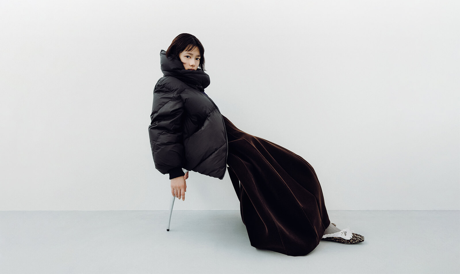 Hana Sugisaki × TATRAS 2025AW Down Coat Collection|01